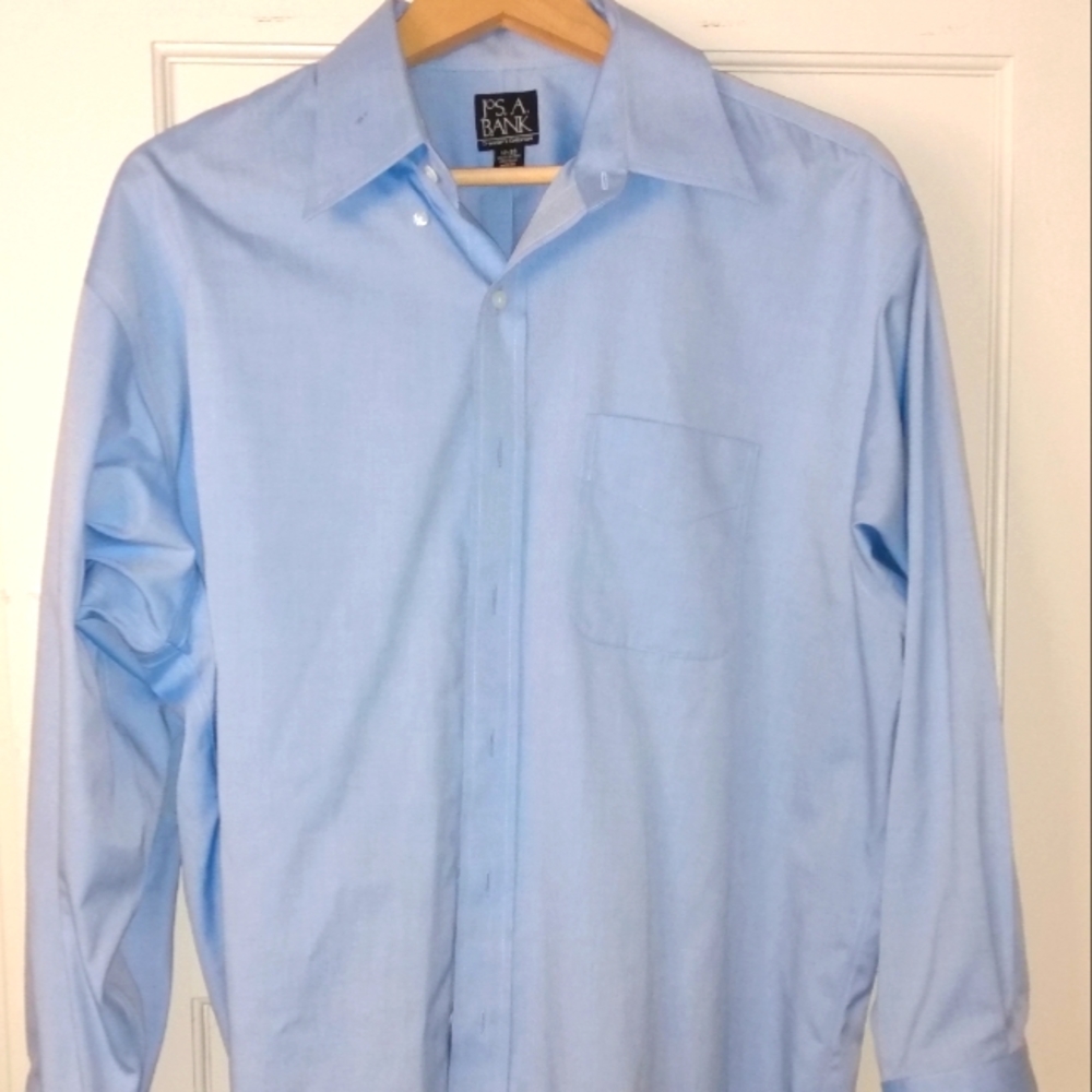 Jos A Bank traveler shirt